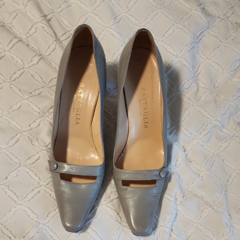 Sara Battaglia Gray Leather Heels